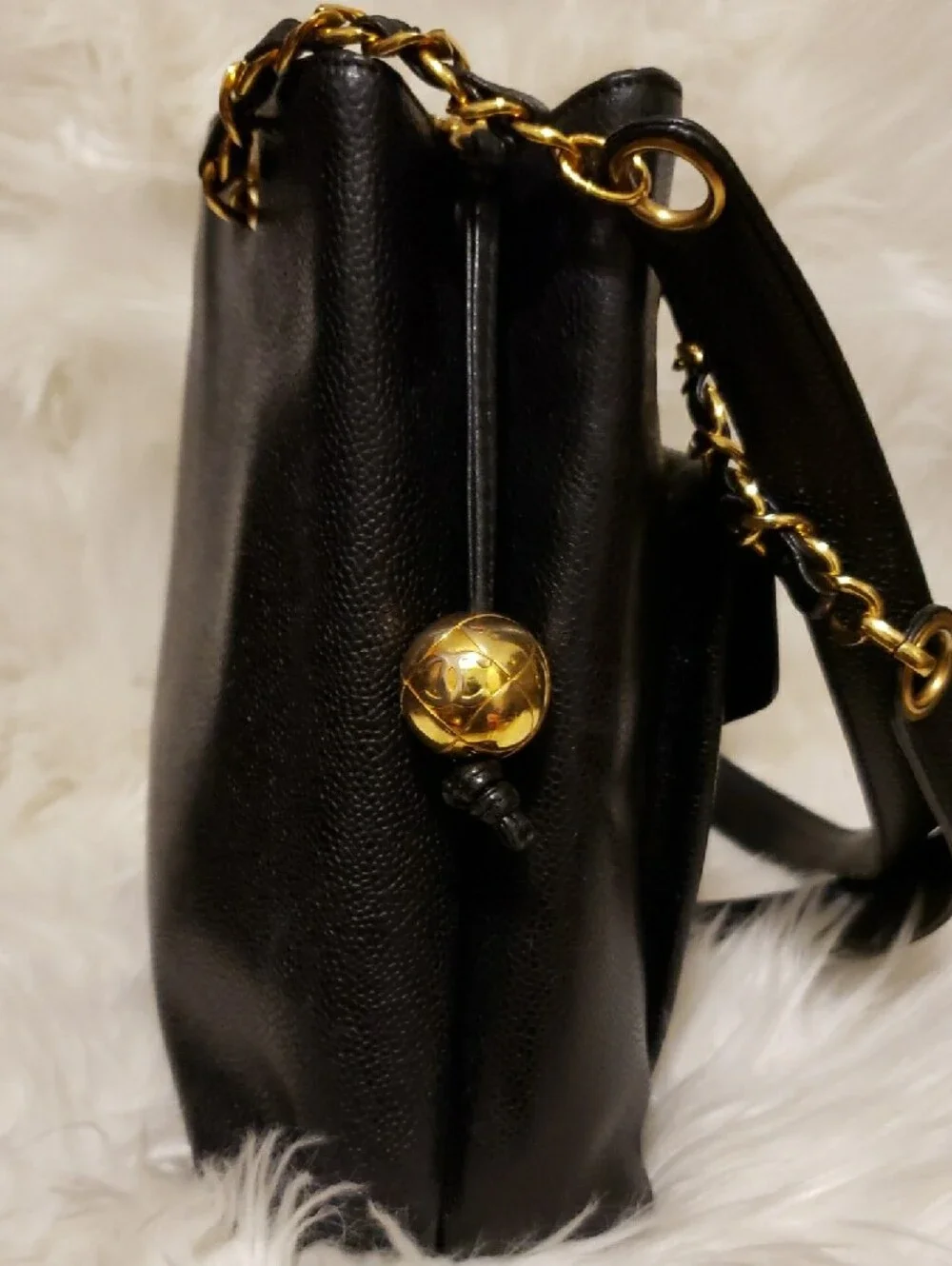 CHANEL Black Leather Shoulder Bag with Gold CC Hardware